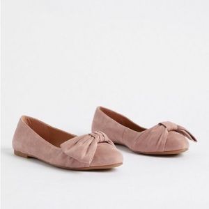 𝅺torrid POINTED TOE BOW FLAT
